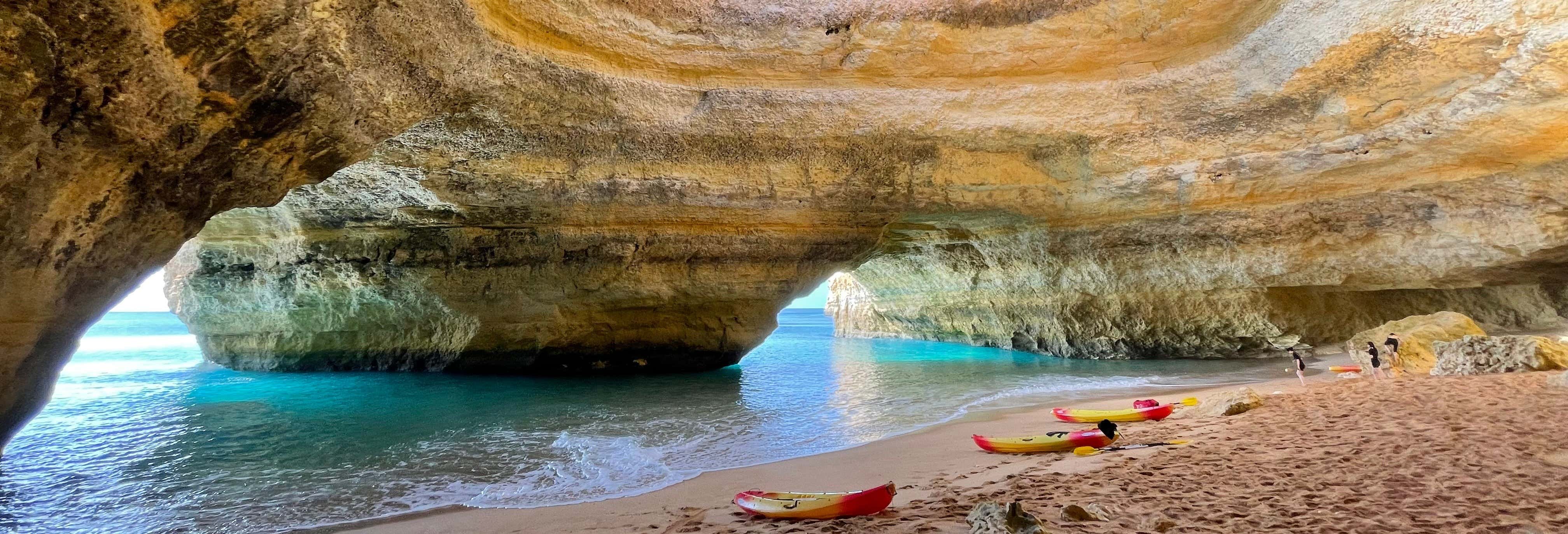 Accion y naturaleza en Benagil